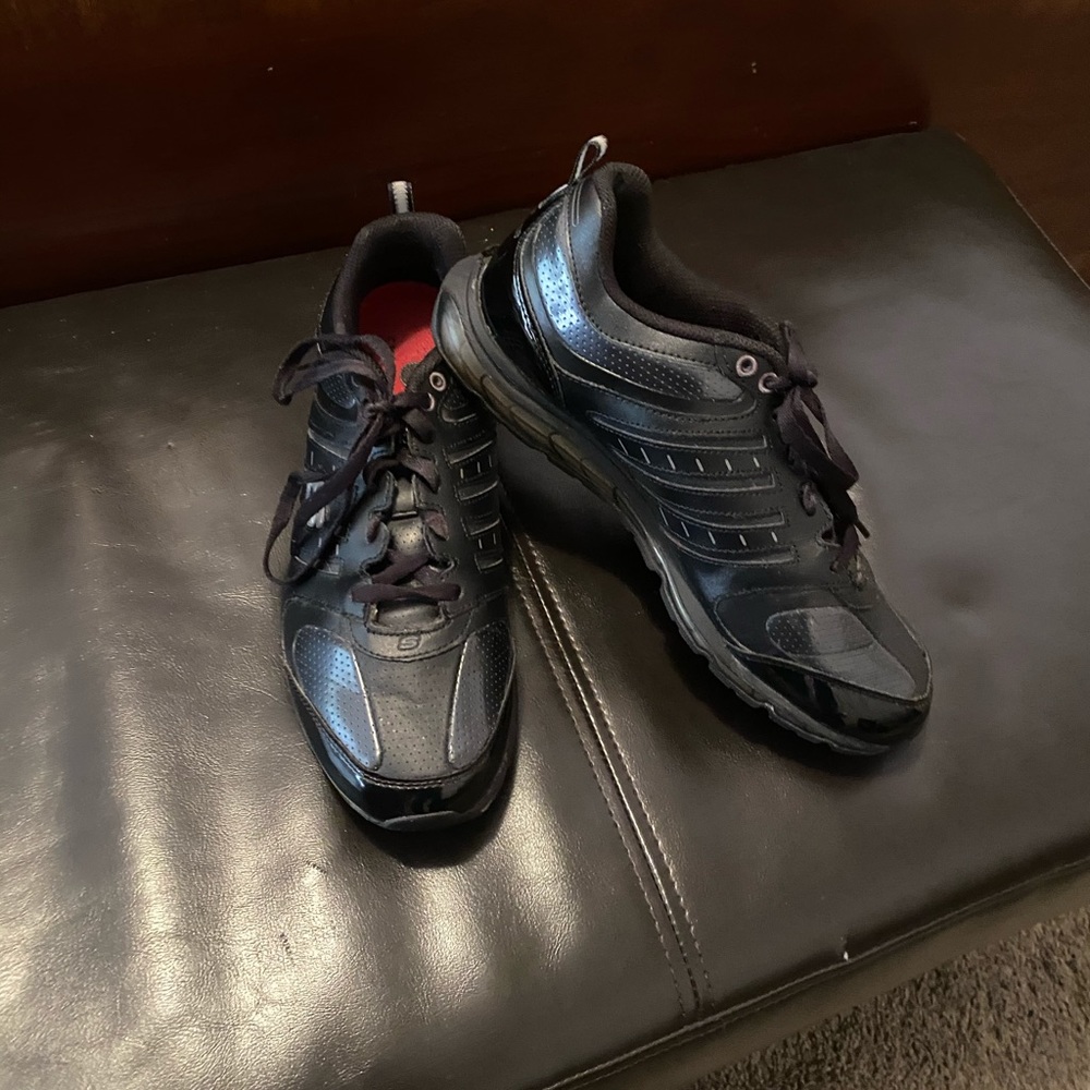 Skechers sneakers/work shoe